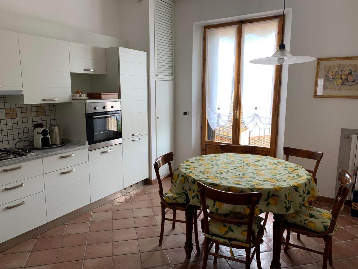Appartamento Donella Con Parcheggio Privato Сан-Джиминьяно Экстерьер фото