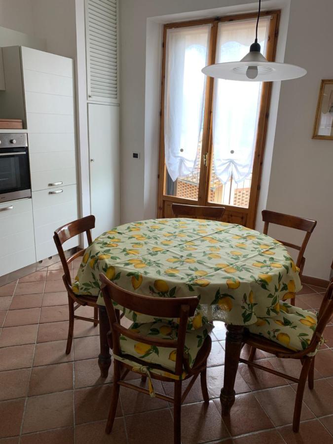 Appartamento Donella Con Parcheggio Privato Сан-Джиминьяно Экстерьер фото