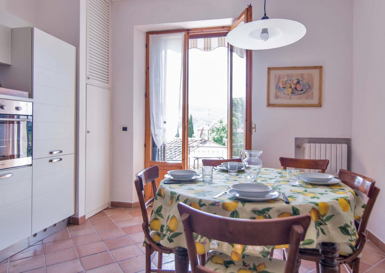 Appartamento Donella Con Parcheggio Privato Сан-Джиминьяно Экстерьер фото
