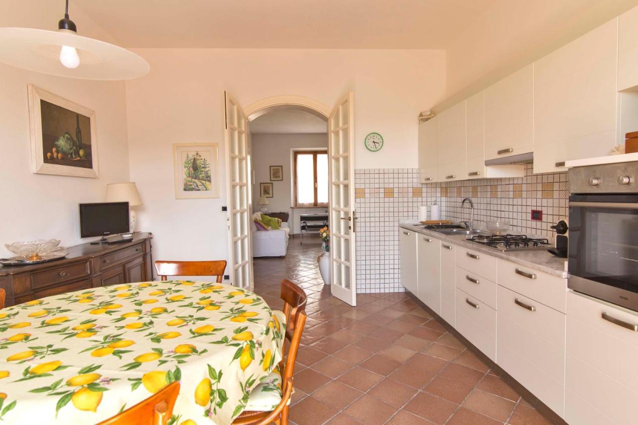 Appartamento Donella Con Parcheggio Privato Сан-Джиминьяно Экстерьер фото